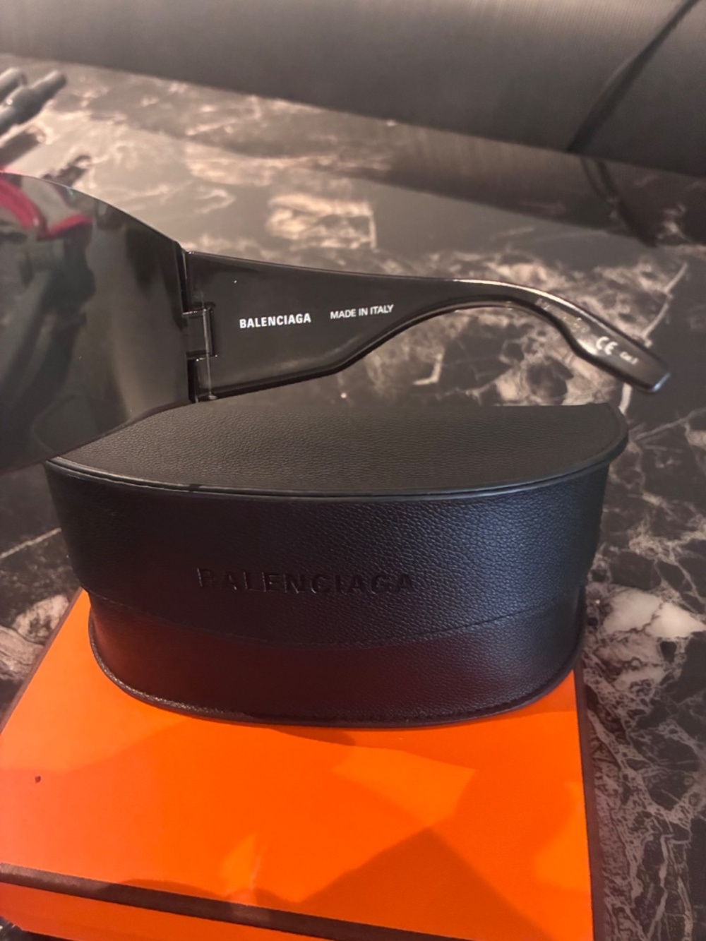 Balenciaga Butterly Mask Sunglasses - Picture 3 of 8